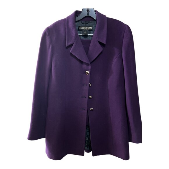 St. John Women Suit - Size 8 - Picture 1 of 4